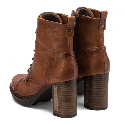 Wysokie buty skórzane Mustang